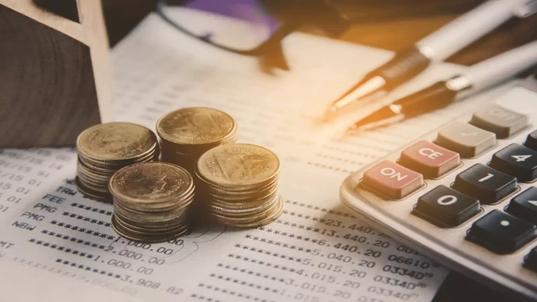 The rising popularity of microinvestments and how they work in the United States