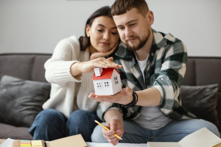 Should you rent or buy a house in the U.S. in 2025? A comprehensive guide