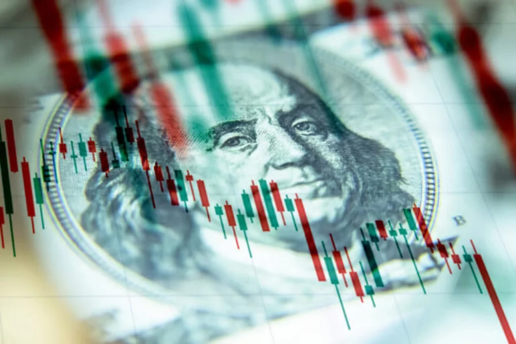 Powell deixou o Fed $10000 valem 7476 agora