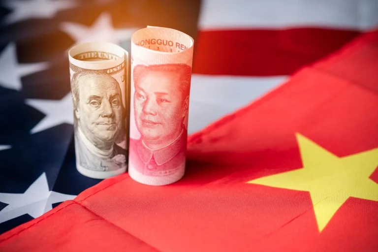 China despeja US$ 44 bilhões em dívidas dos EUA agora